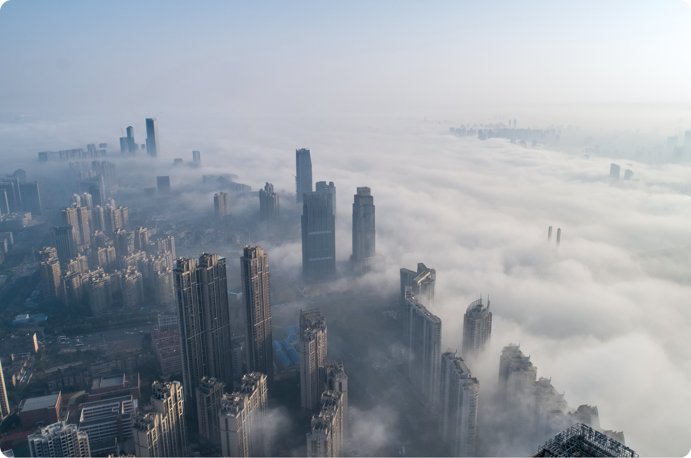 <strong>40%</strong> of carbon emissions<br>come from buildings